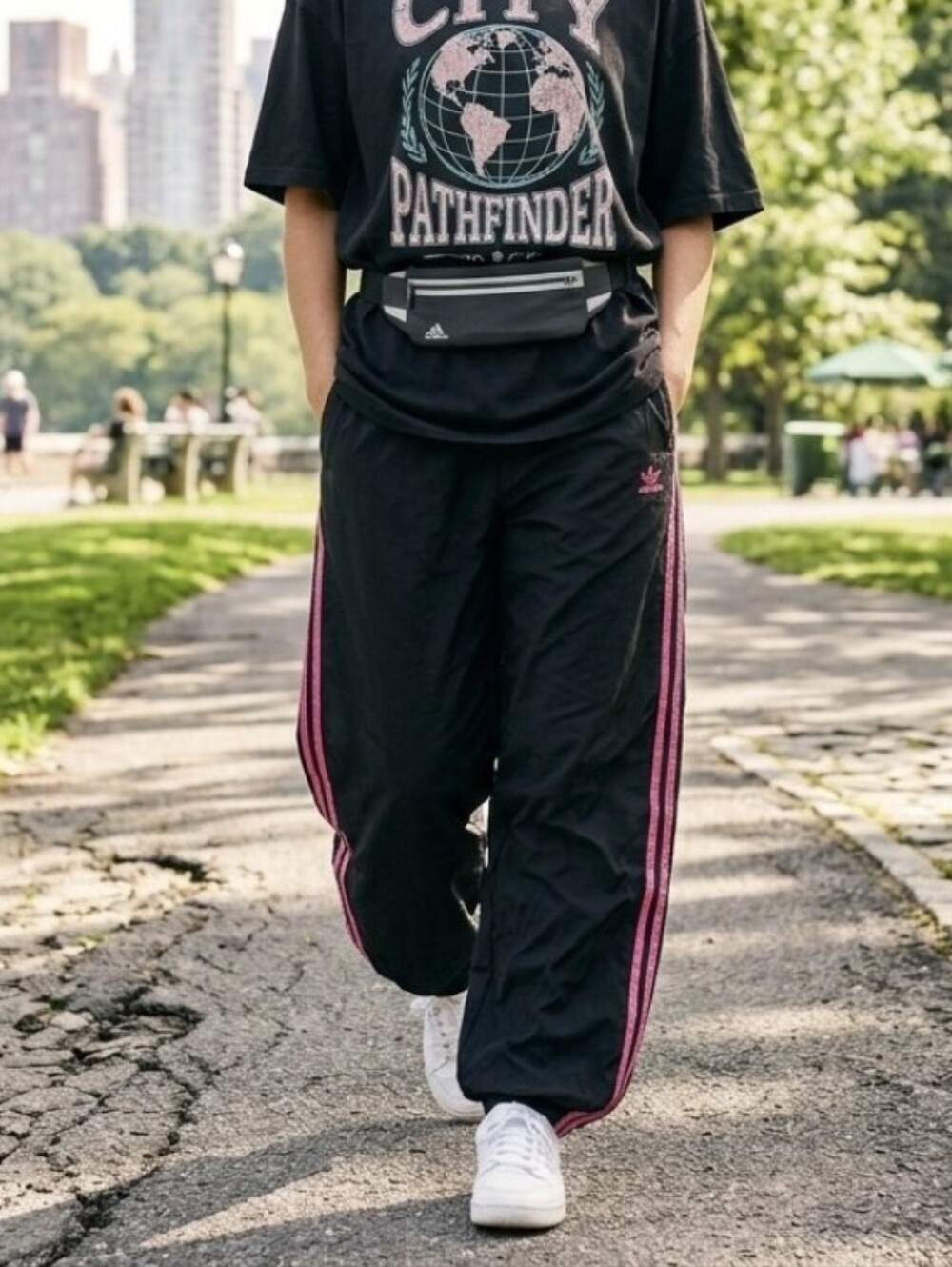 Vintage Y2K🩷🖤"Adidas" Black Track Pants with Pink Triple Stripes 🎀